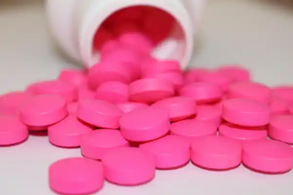 Signs of Ibuprofen or Aspirin Toxicity in Dogs